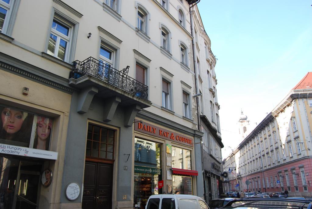 Happy Hostel Budapest Exterior foto
