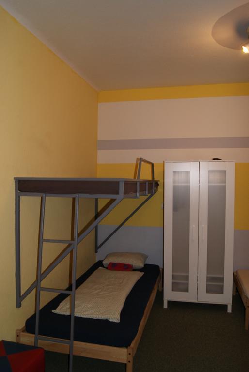 Happy Hostel Budapest Zimmer foto